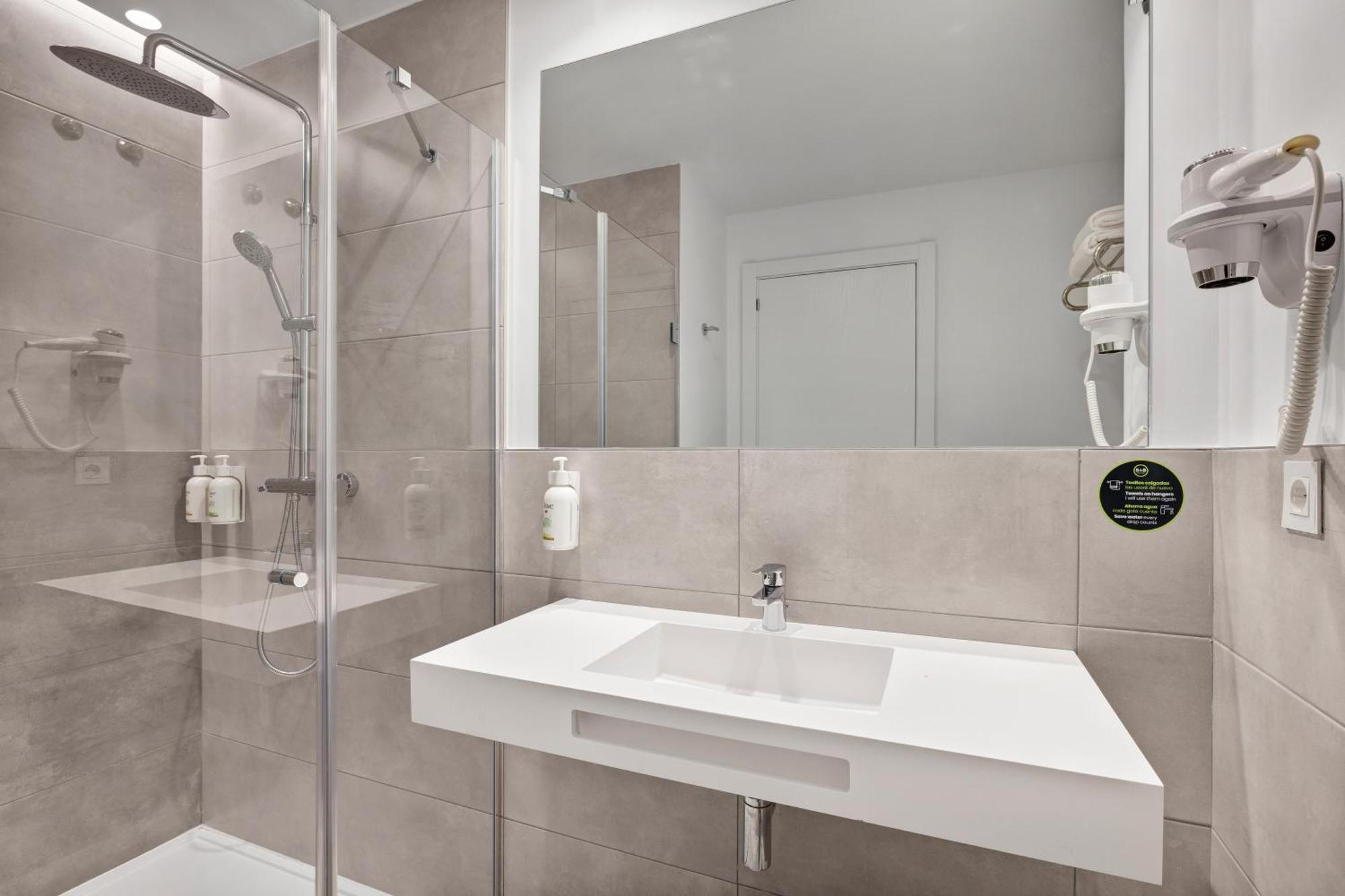 B&B Hotel Madrid Fuenlabrada Retail Park エクステリア 写真
