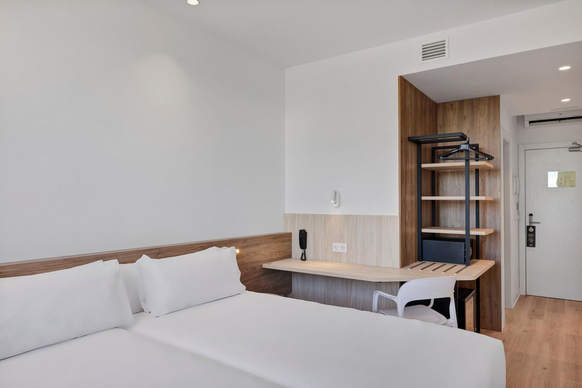 B&B Hotel Madrid Fuenlabrada Retail Park エクステリア 写真